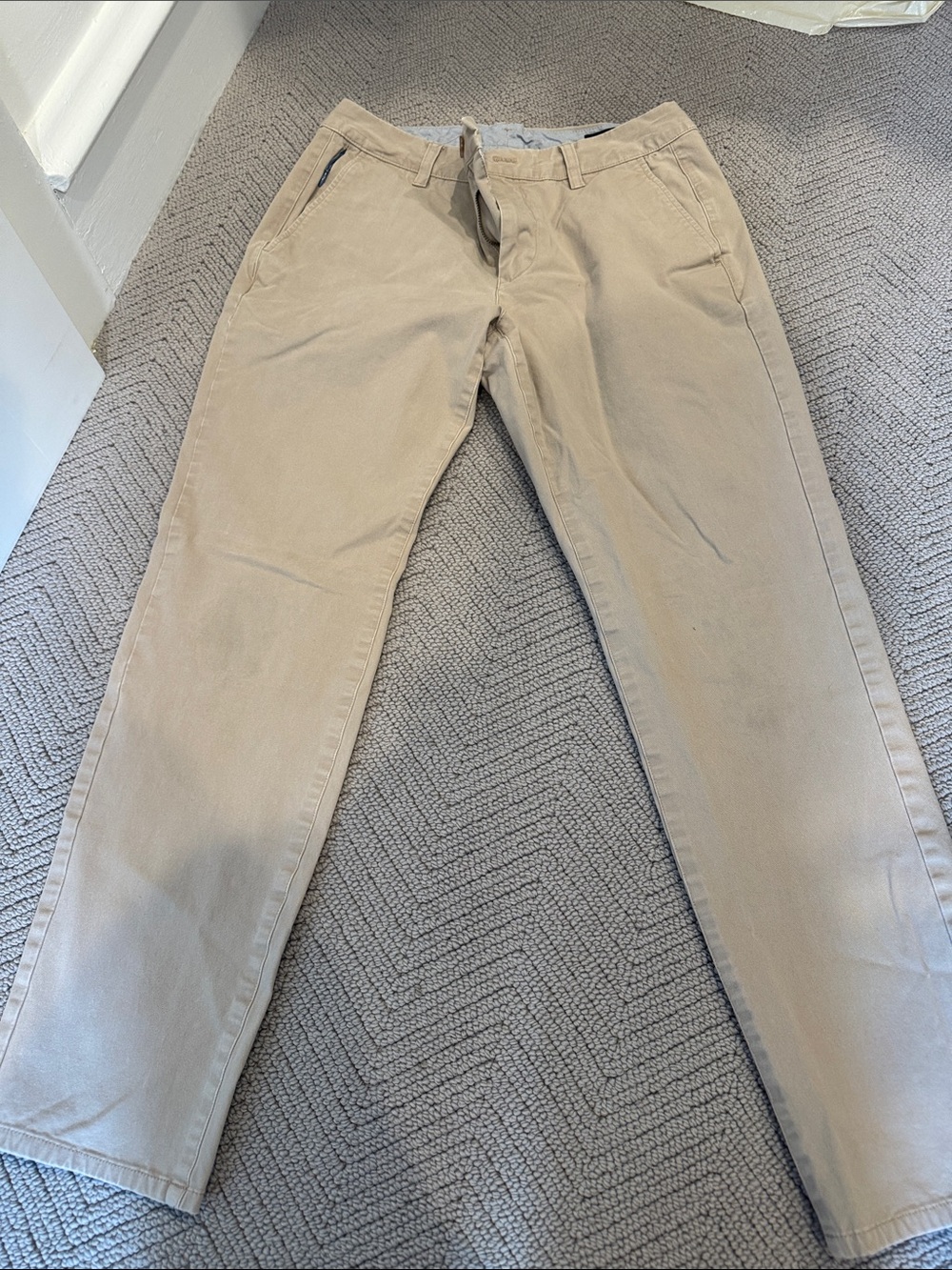 Bonobos Slim Stretch Chinos in Light Khaki lots of wear to still be had!